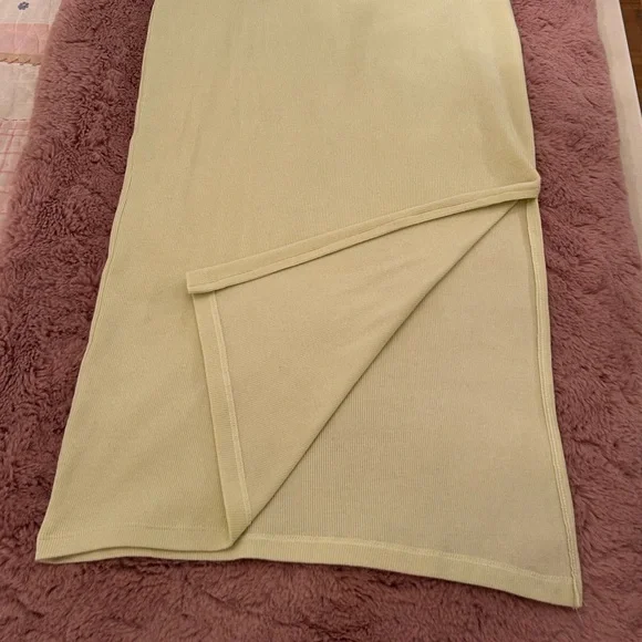 Wilfred Pale Yellow Sleeveless Maxi Dress - Picture 4 of 6